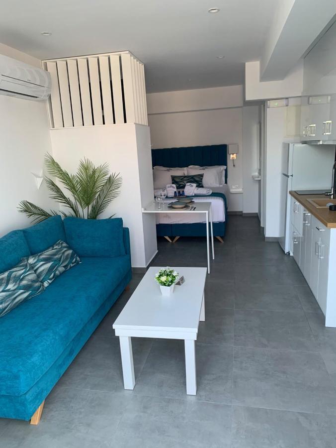 Ocean Blue Suites Ierissos Exterior foto